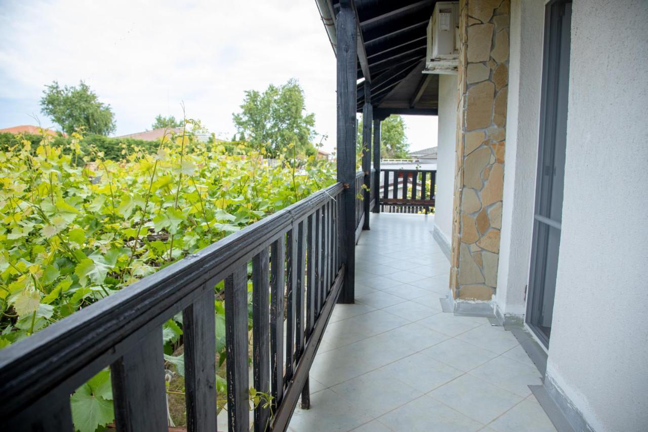 Villa Beni - 4 Bedroom Private House By Flаt Manаger Łozenec Zewnętrze zdjęcie